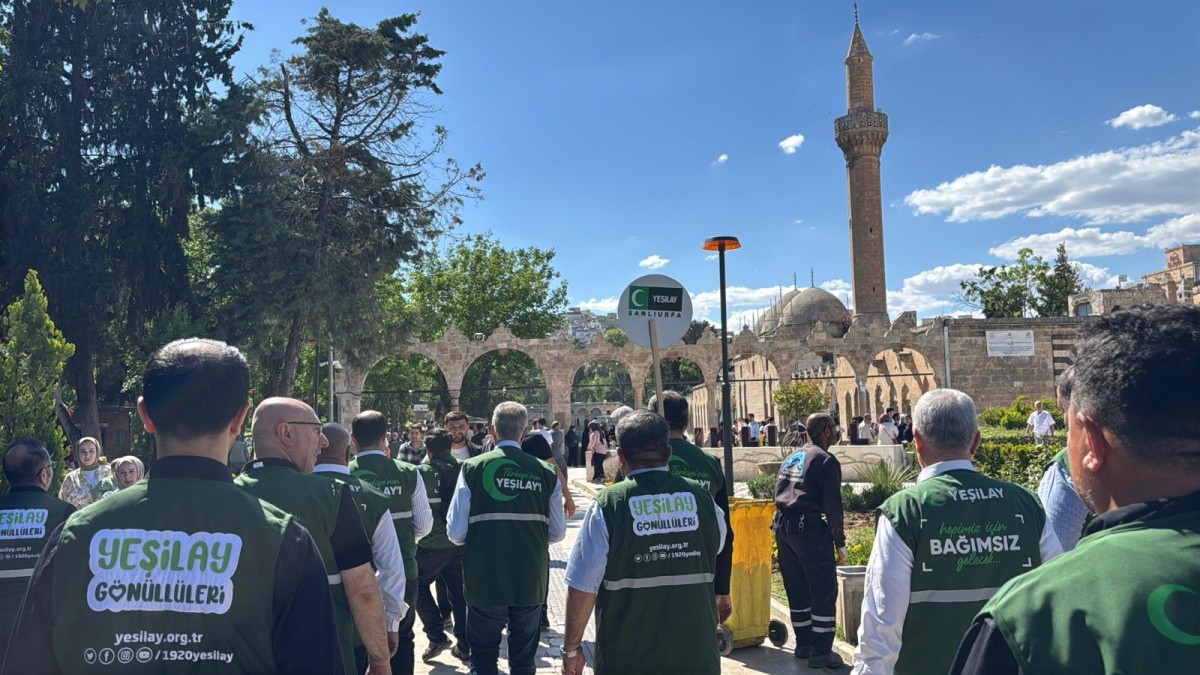 Yeşilay Şanlıurfa Şubesi tarafından “Bağımsızlık Seferberliği” yürüyüşü düzenlendi