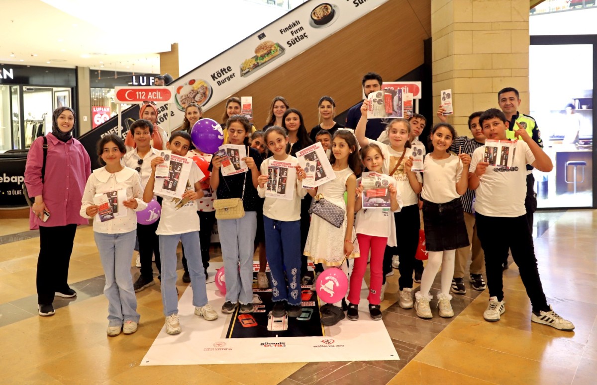 ŞANLIURFA’DA “YAŞAMA YOL VER” STANDI AÇILDI