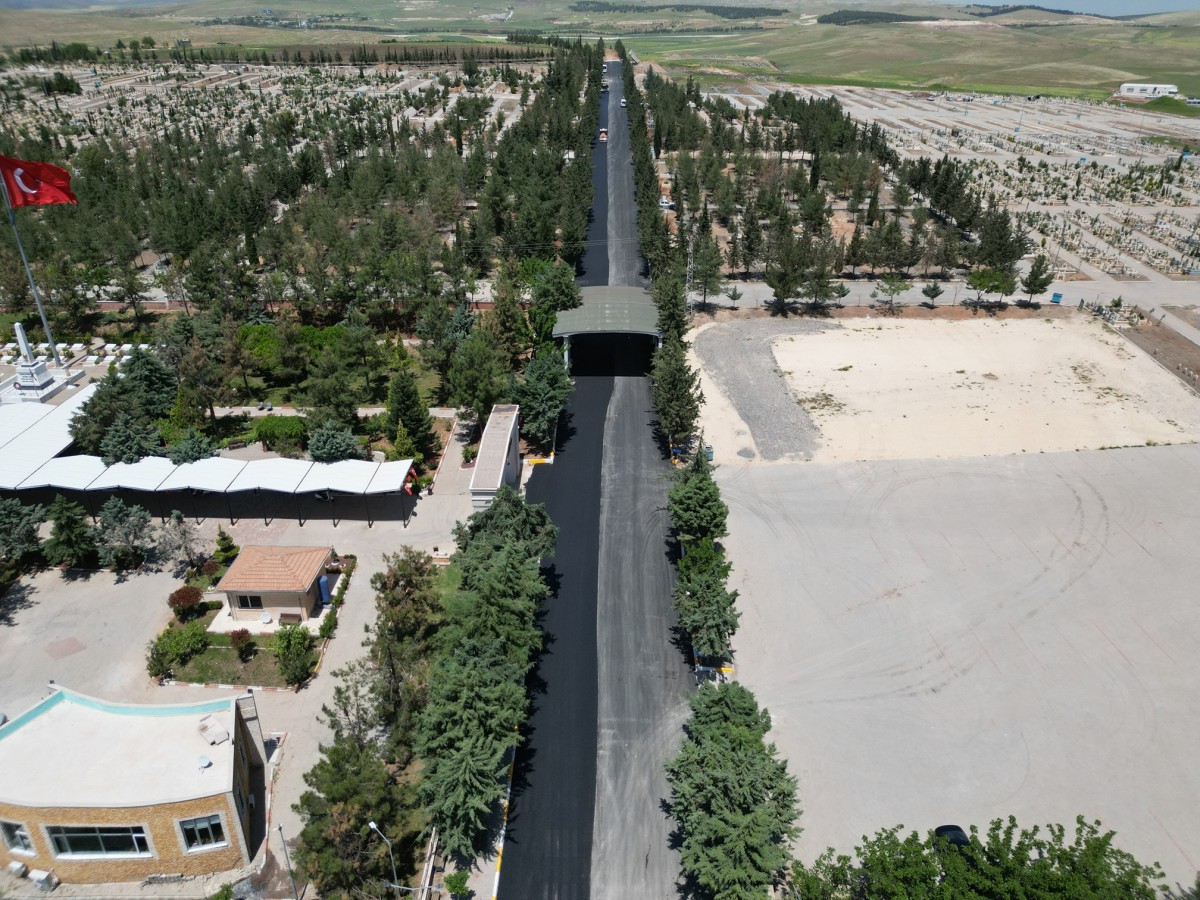 YENİ ASRİ AİLE MEZARLIĞI’NDA ULAŞIM KONFORU ARTIRILDI