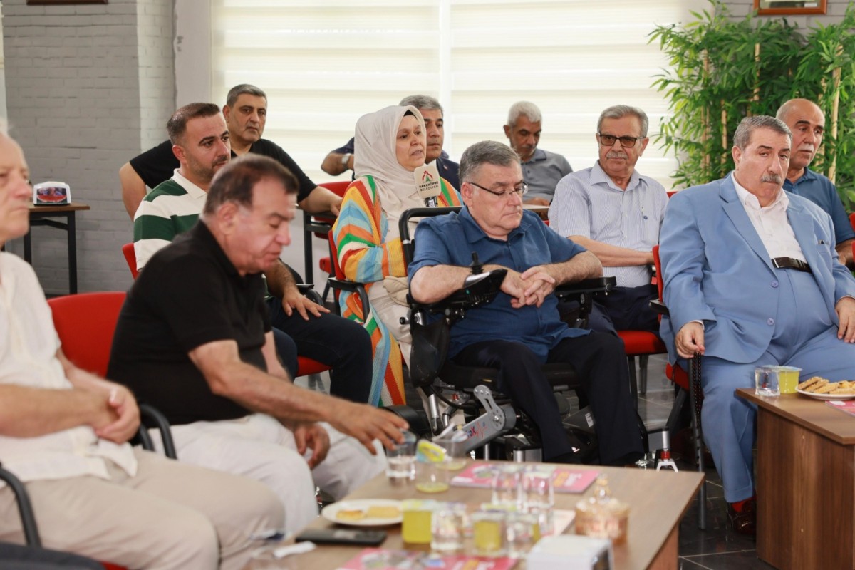 KARAKÖPRÜ’DE EMEKLİLERLE AÇIK OTURUM BULUŞMASI