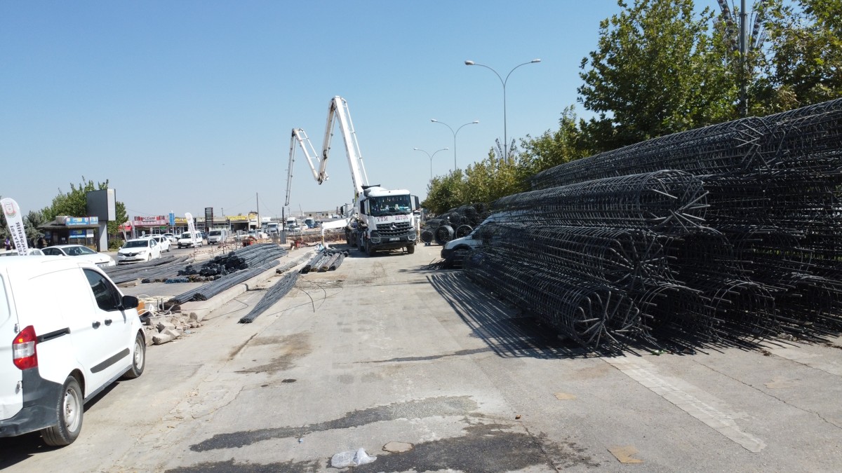 EYYÜBİYE’DE TRAFİK ÇİLESİNİ BİTİRECEK PROJE HIZLA İLERLİYOR