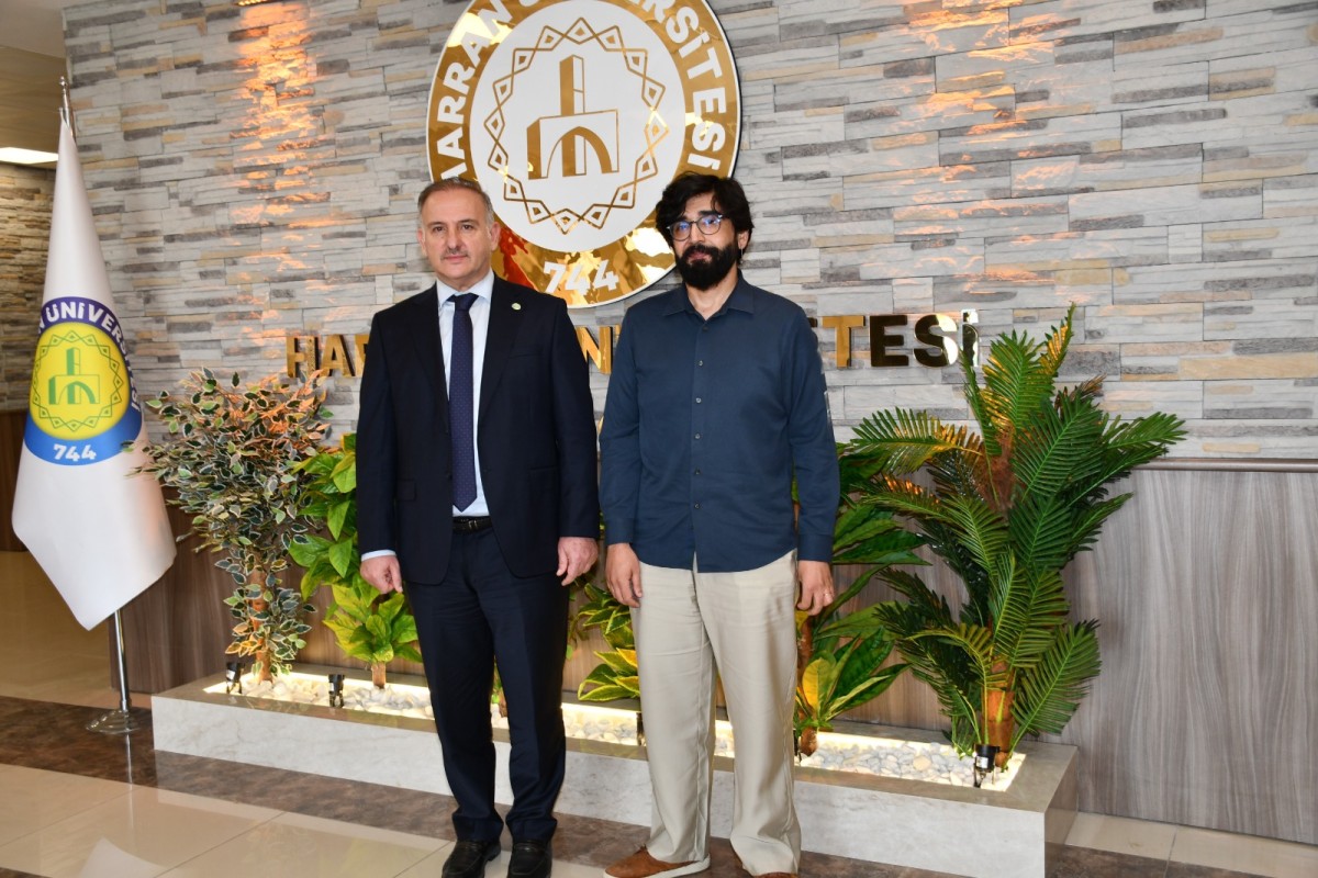 Harran Üniversitesi’nde Filizlenen Ses Dünyanın Zirvesinde: Vox Humanis ile Rektörlükte Gurur Buluşması