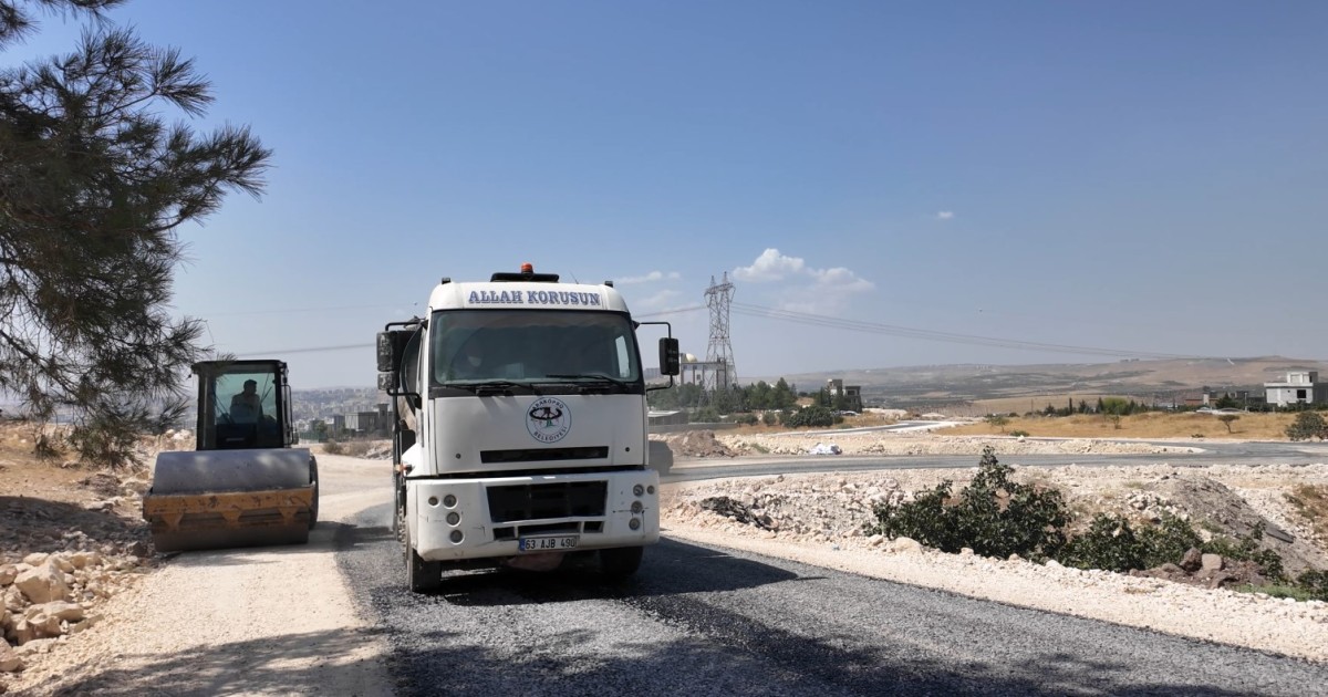 KARAKÖPRÜ’DE YOLLAR YENİLENİYOR, ULAŞIM KONFORU ARTIRILIYOR