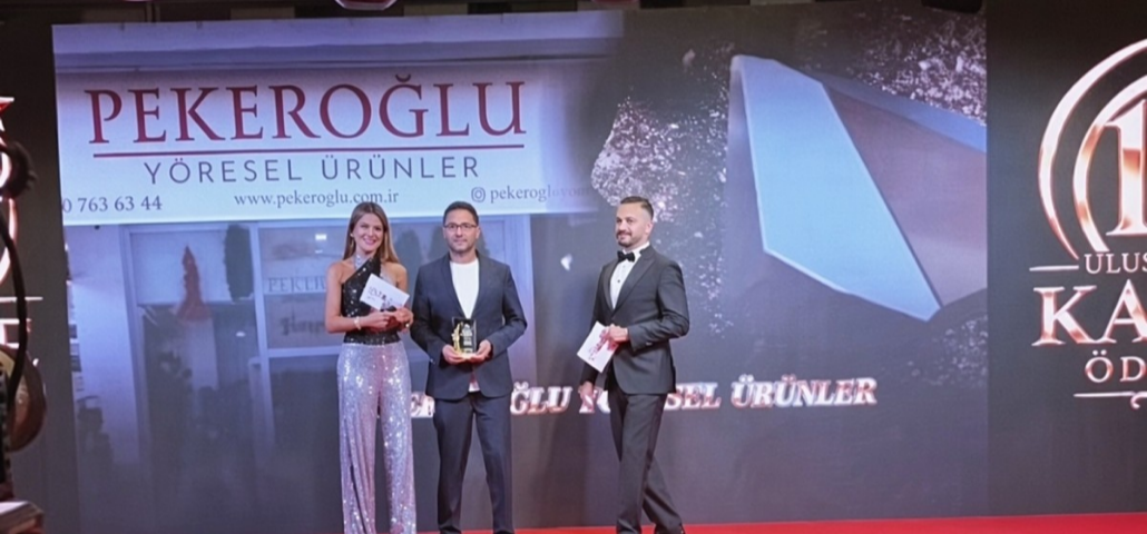 PEKEROĞLU YÖRESEL ÜRÜNLER’E ALTIN KALİTE ÖDÜLÜ